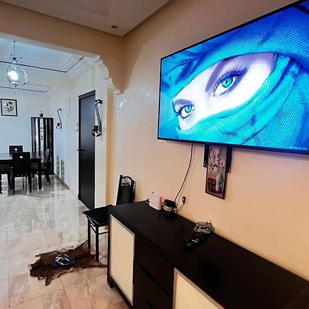 Magnifique Appartement Spacieux Confort Propre Familial 2 Chambres Salon Et Salle A Manger A 20Mn A Pied De Place Jemaa El Fina 4 Piscines Dans Espace De Golf A 12 Mn En Voitures L Entree Est Gratuit Pour La Clientele Ouvert Entre 10H Et 20H Marraquexe Exterior foto